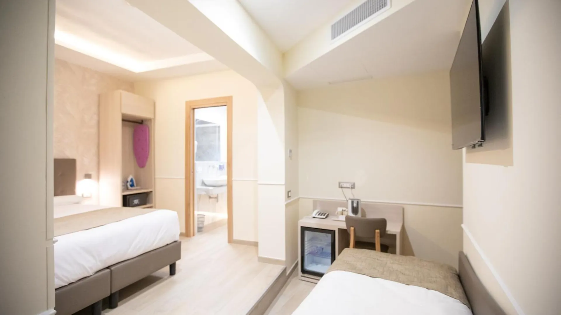 Hotel Maximus 로마 3*,