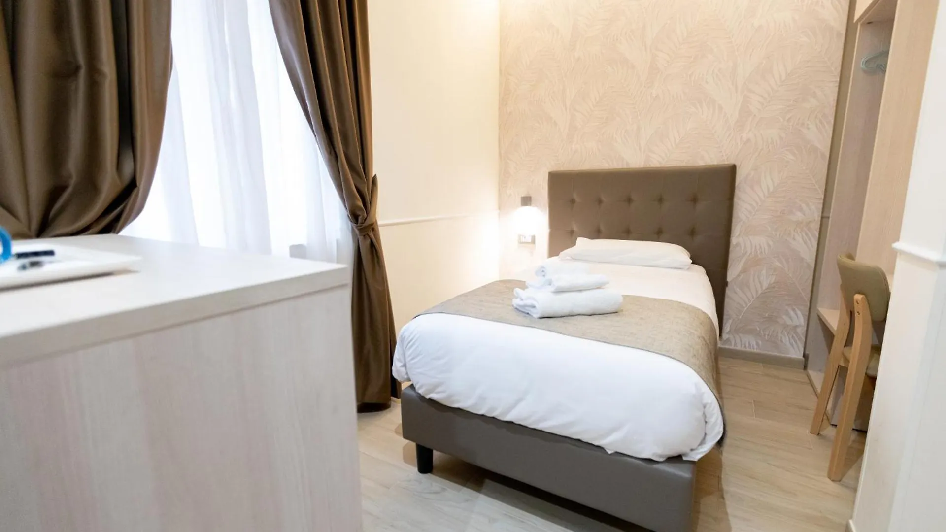 Hotel Maximus 로마 3*,  이탈리아