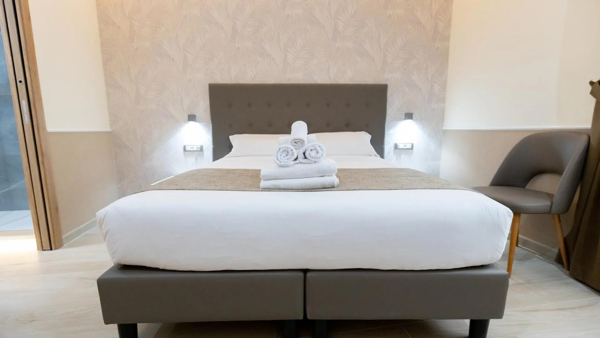 Hotel Maximus Rome 3*,  Italy