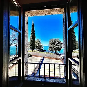 https://merlo-nero-apartments.hotelinveneto.com