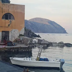 Centro Storico Flat 7 Min From Port , Lipari (Isola Lipari) Italie