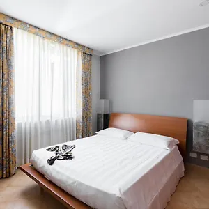 Appartamento Crosti, Roma
